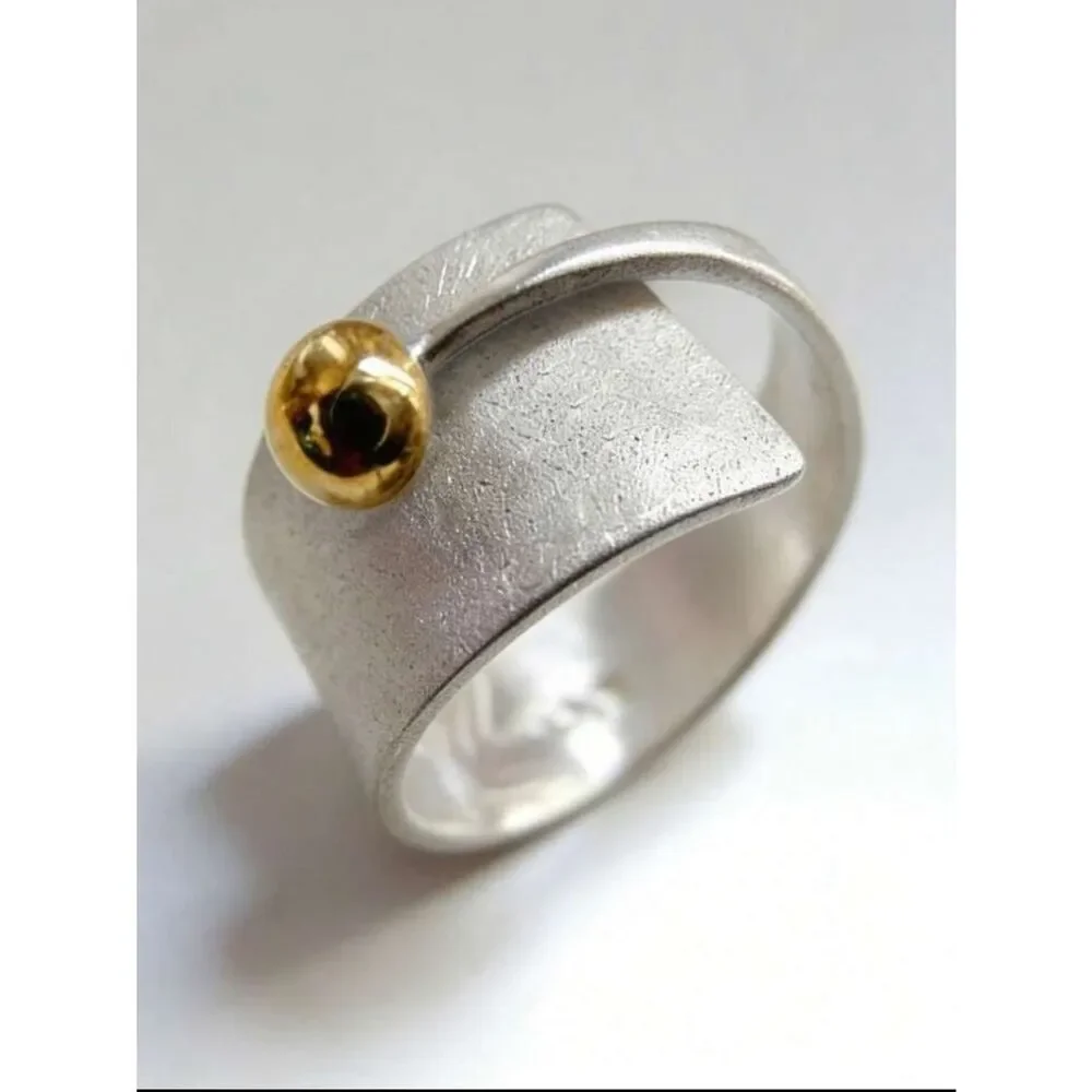 Two-Tone Textured Wrap Ring R644